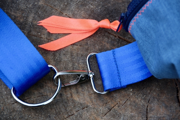 Segeltuch Bauchtasche mit blauer 3